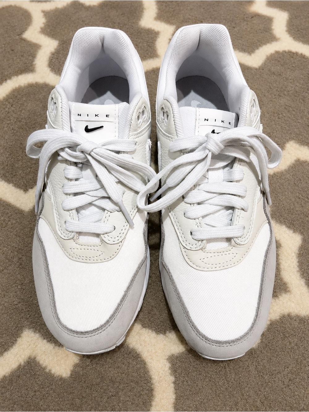 Nike Air Max 1 ’87 LX Light Smoke Grey Women’s Size 7.5 FN0564-001